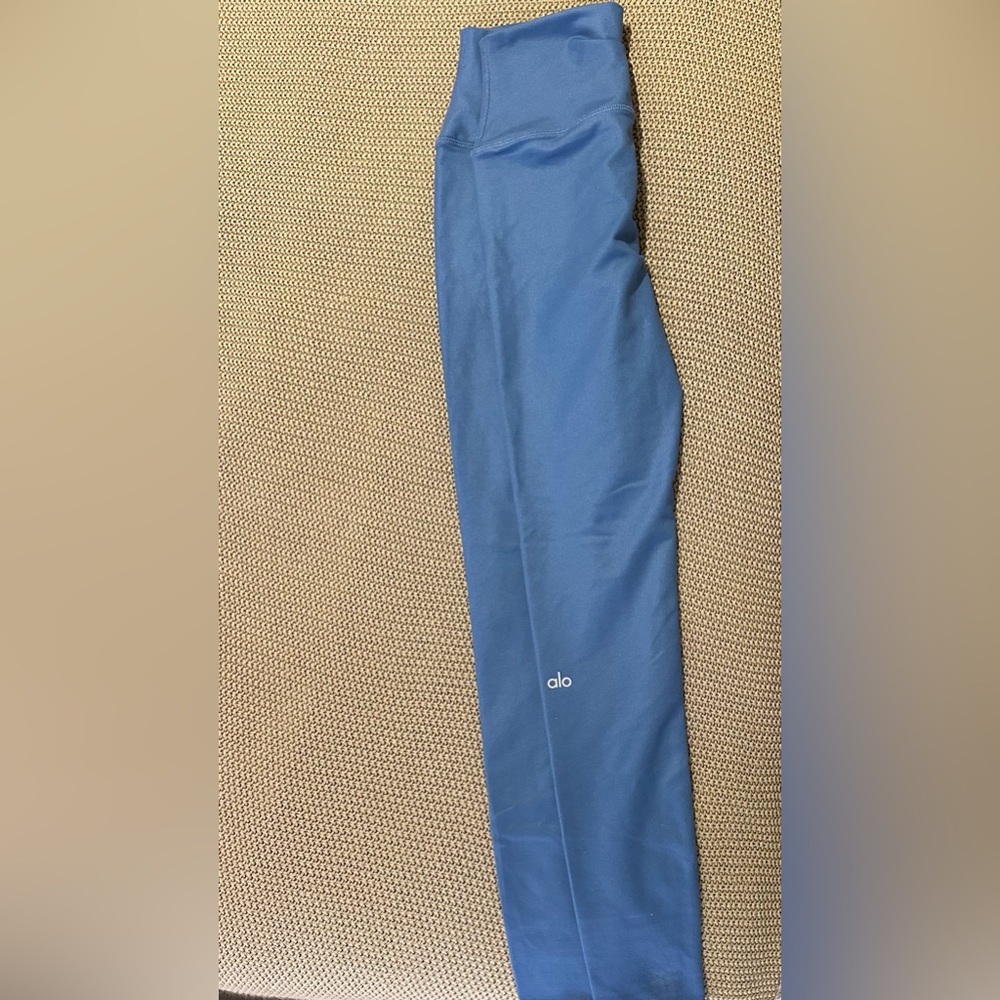 ALO Yoga women’s  Slate Blue Jogger Pants
